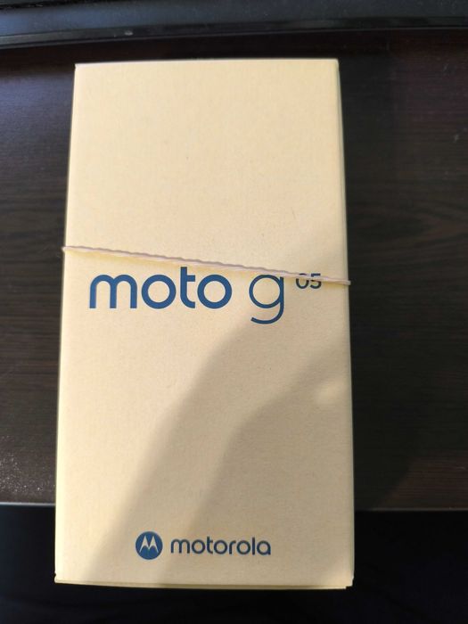 Продавам Motorola Moto g05