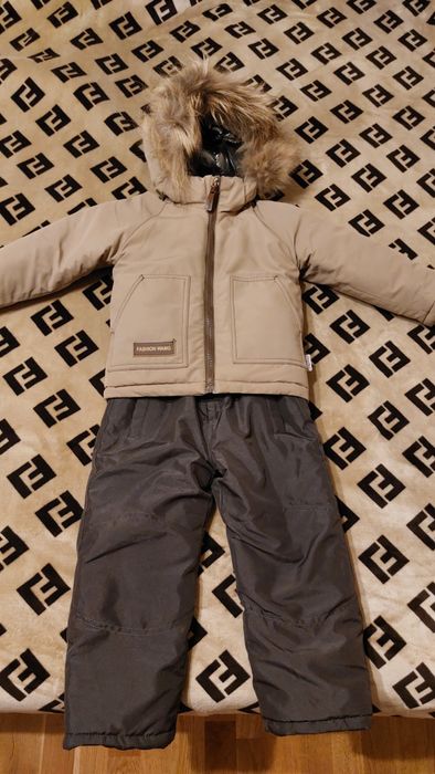 Продам комбенизон. В отличном состоянии.