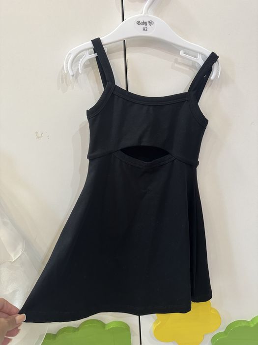 Продам стильное платье для девочки