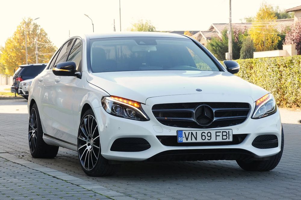 Mercedes-Benz C 220 2015 2.2CDi 170CP E6 CutieAut Clima Piele Navi XenonLED Proprietar