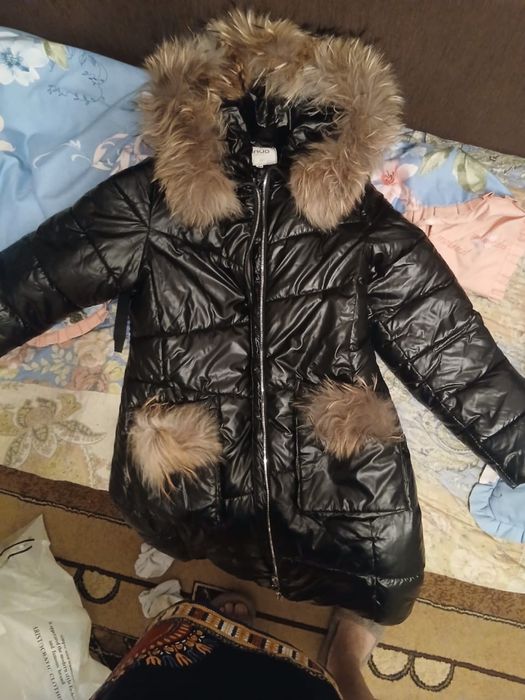 Продам детскую зимнюю куртку