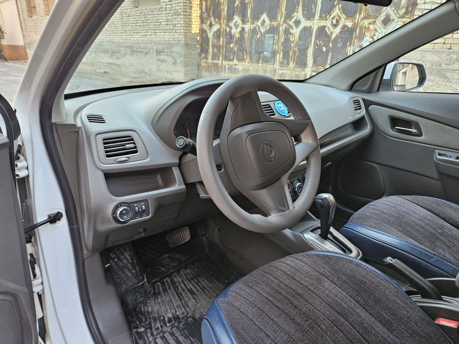 Chevrolet cobalt Ravon r4