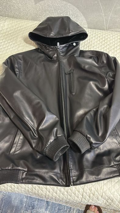 Продам куртку Зима коженная,размер 54 цвет черный, новая