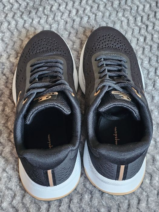 Черни маратонки Champion, 38