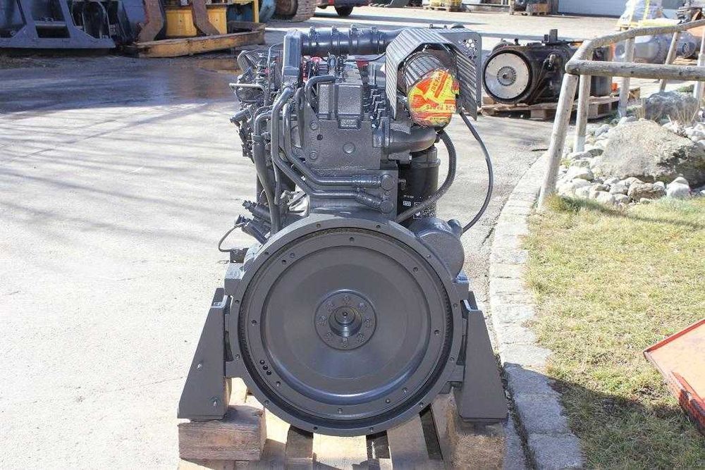 Motor Cummins 8.3 reconditionat pentru excavator O&K RH 12.5
