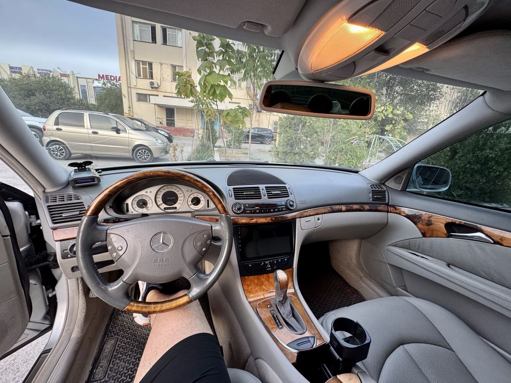 Mersedes W211 E320