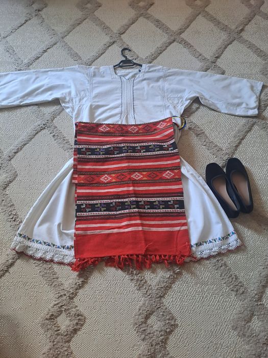 Costum tradițional peste 90 ani