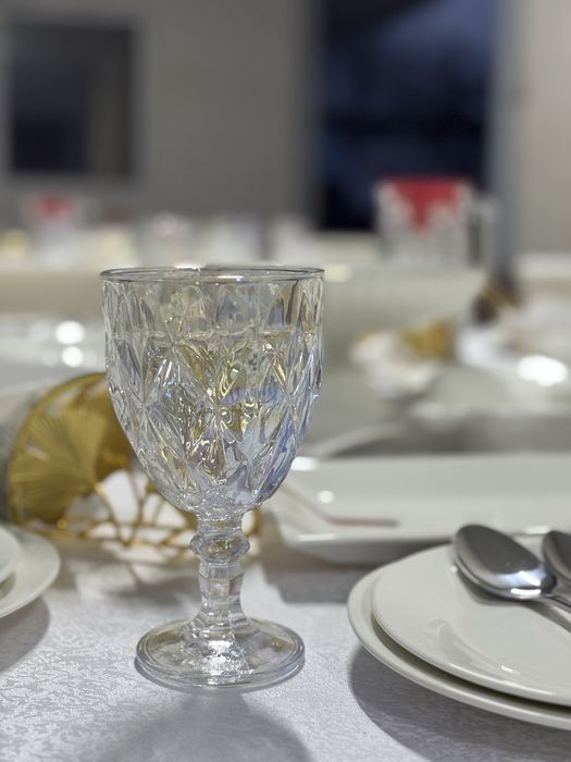 Аренда столов и посуды