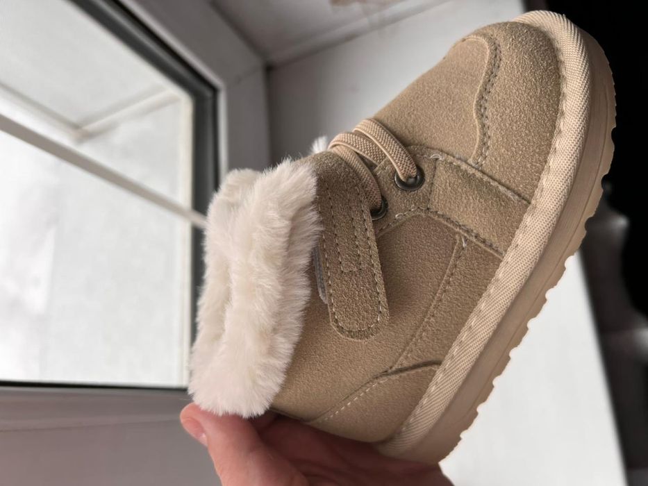 Ботинки детские размер 24