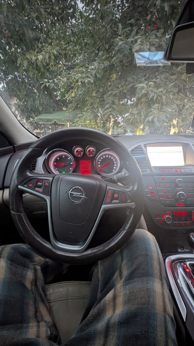 Opel Insignia Piele, Automata
