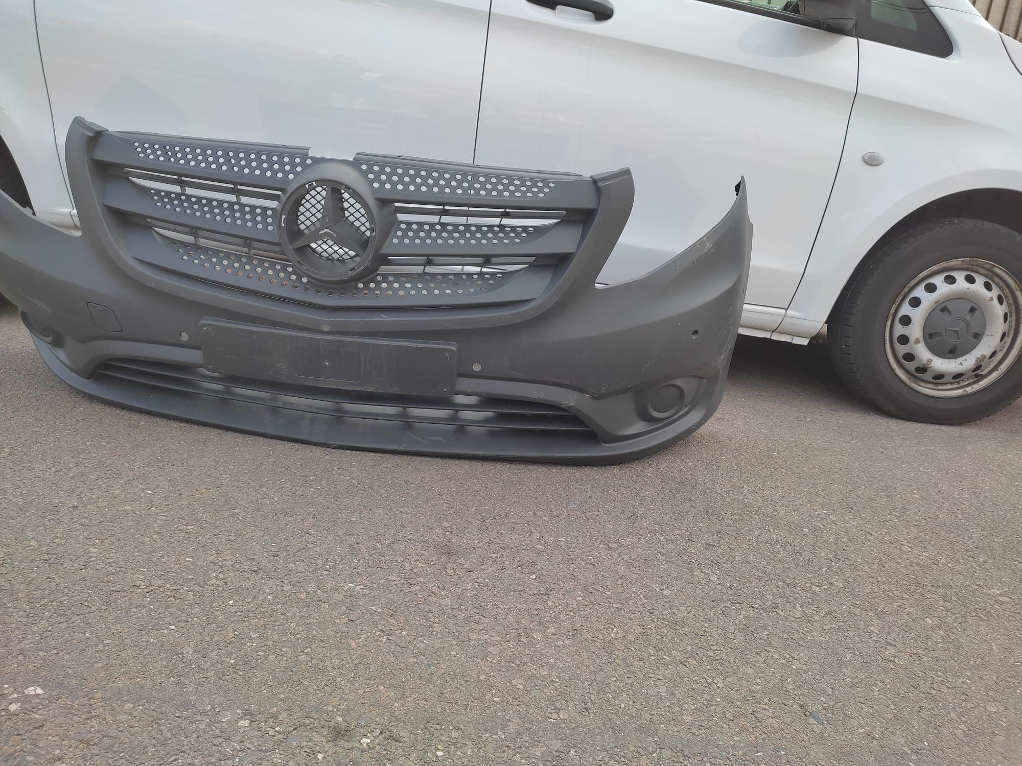 Bara fata mercedes vito