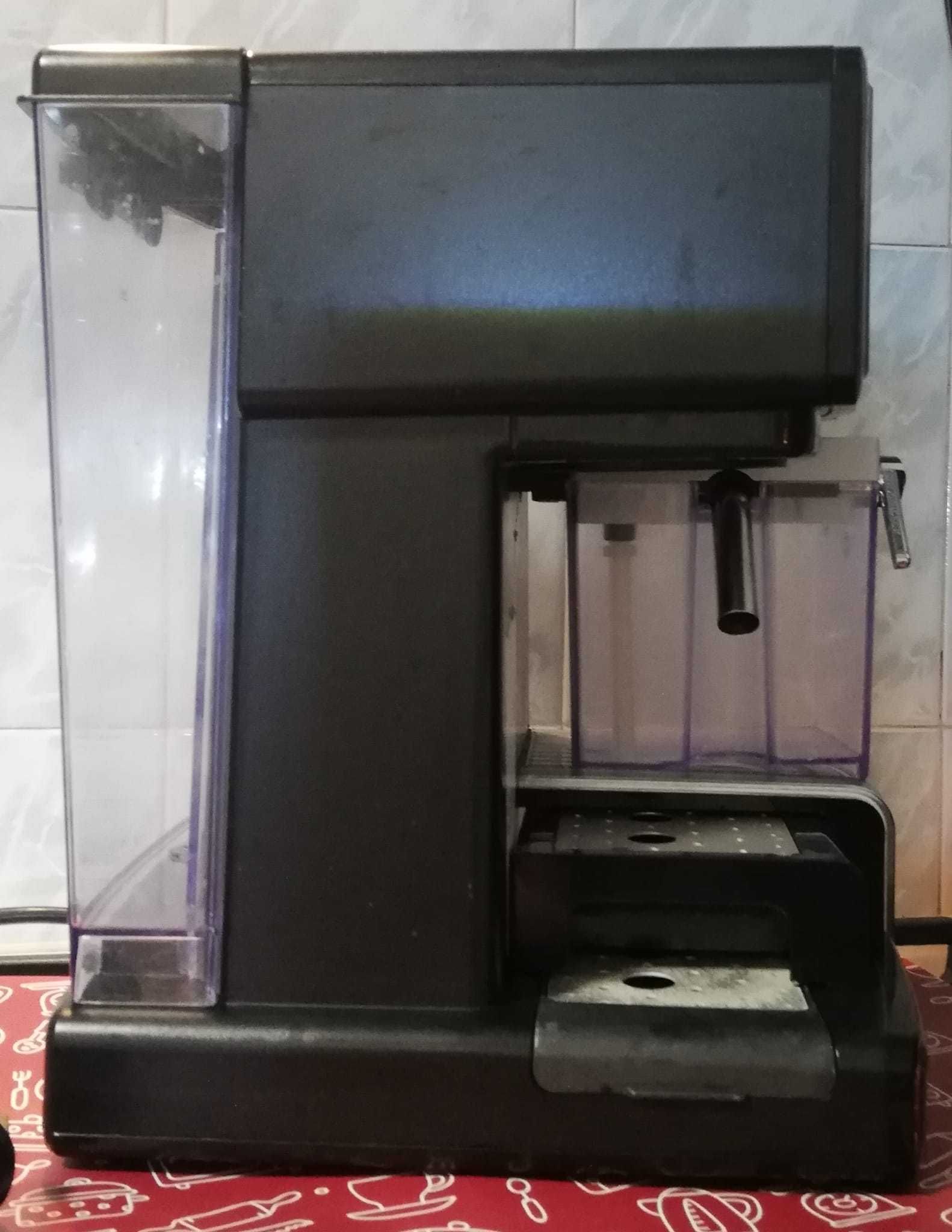 Espressor manual BREVILLE Prima Latte