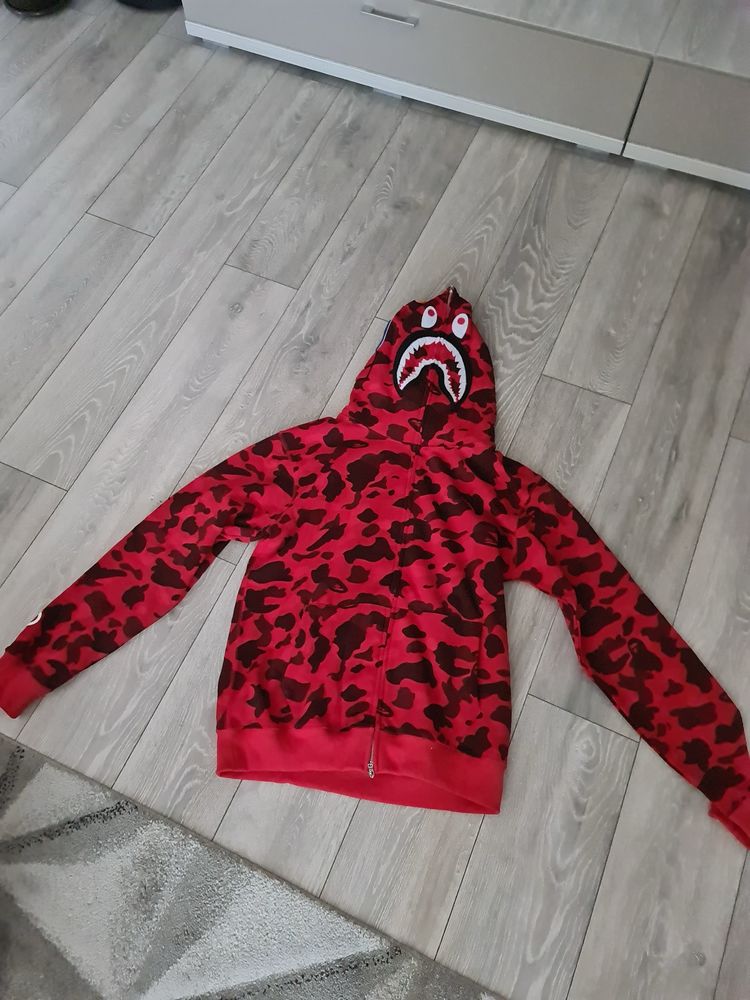 Bape Rosu M L si XL noi