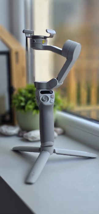 Stabilizator / Gimbal DJI Osmo Mobile SE, 3 Axe, Gri