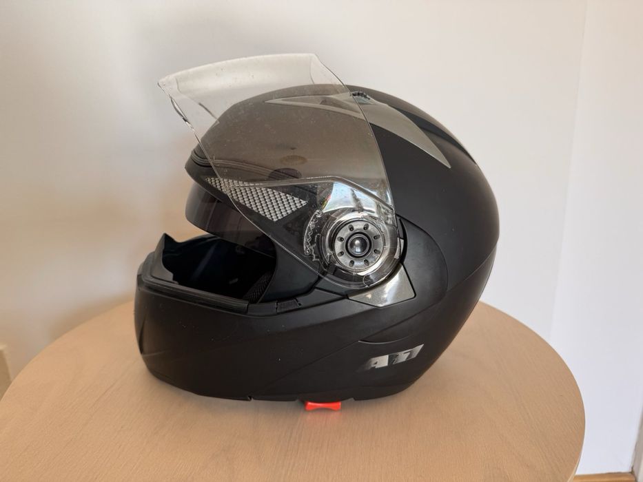 Vând cască moto Nolan