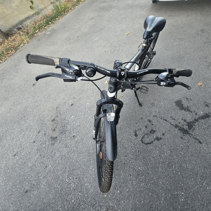 Bicicletă, negra