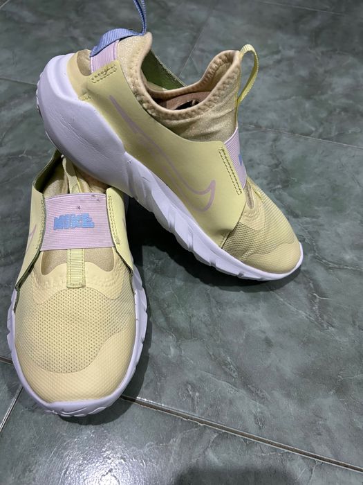 Маратонки Nike 36 номер