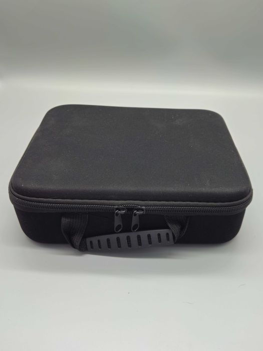 Масажен пистолет с LCD дисплей,скорости и 6 накрайника – с твърд калъф