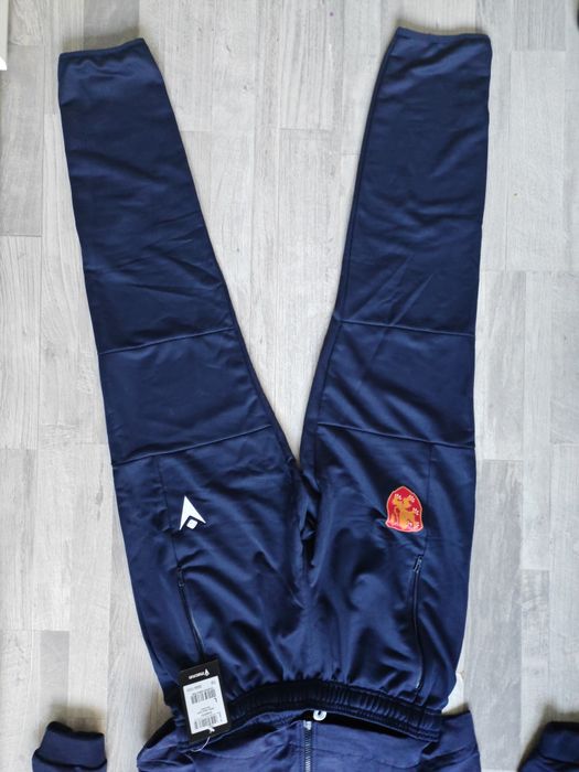 Официален екип сет на националния отбор по футбол на България, Л разме