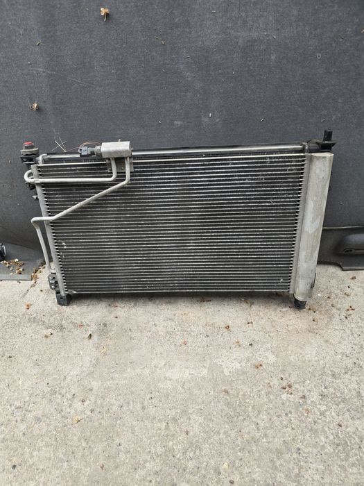 Радиатор кондиционера Мерседес мерс цешка 203 Mercedes w203 c180 c200
