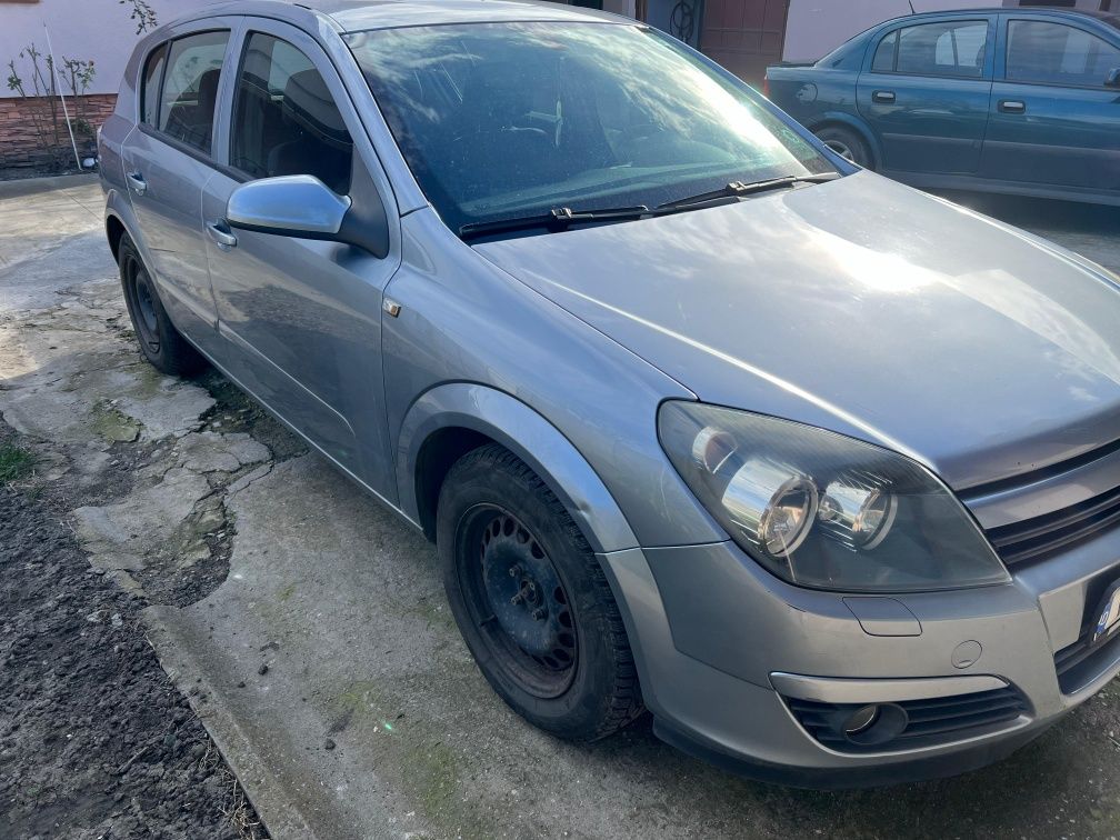 Opel Astra h 2005