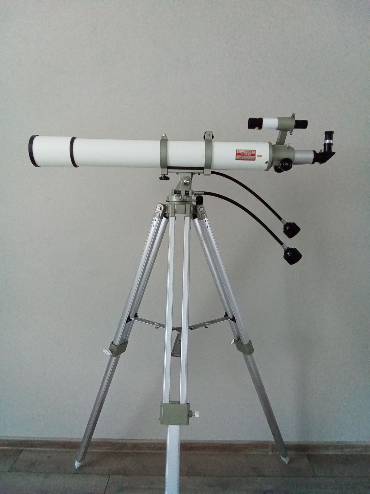 Vand telescop astronomic refractor acromat Vixen 80/910mm