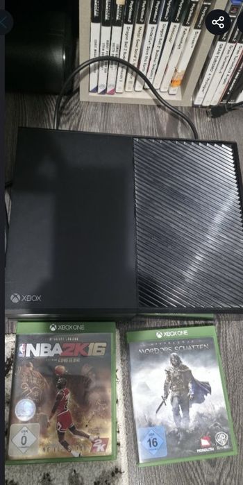 Vand Xbox One 1Tb cu 2 jocuri si un controller