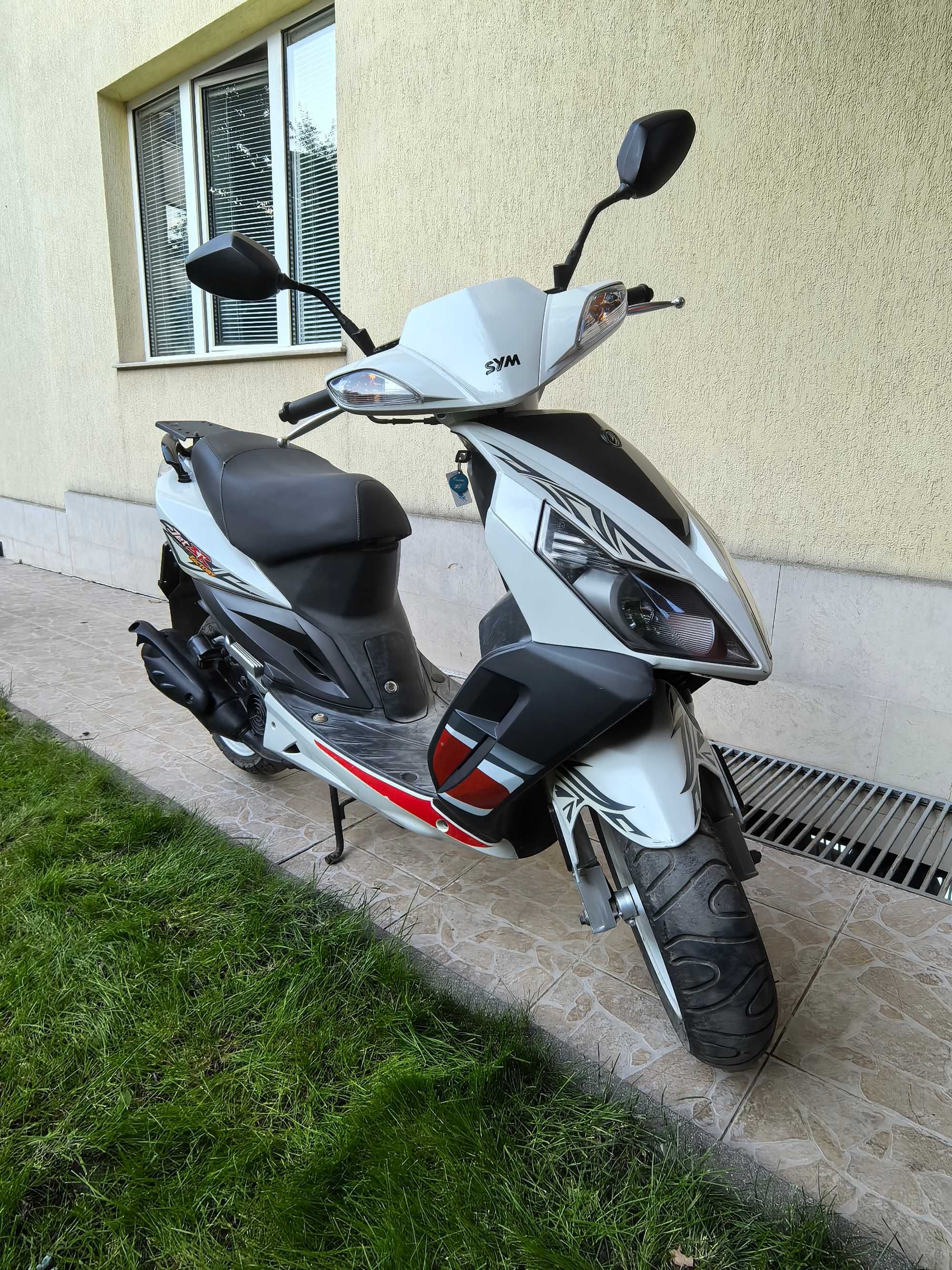 Продавам Мотоциклет