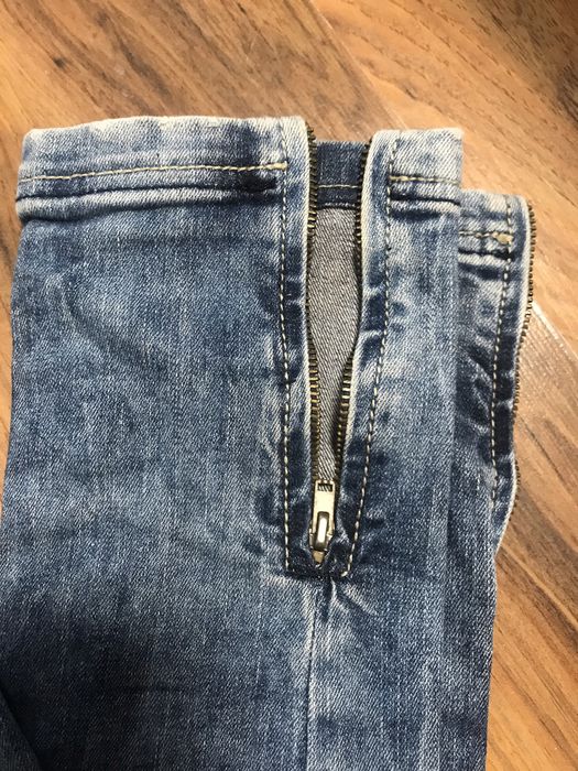 Дънки слим  на бершка