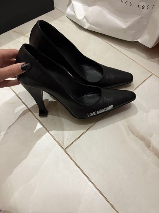 Обивки love moschino 36 номер