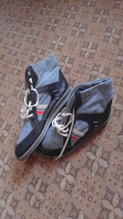 Кроссовки мужские