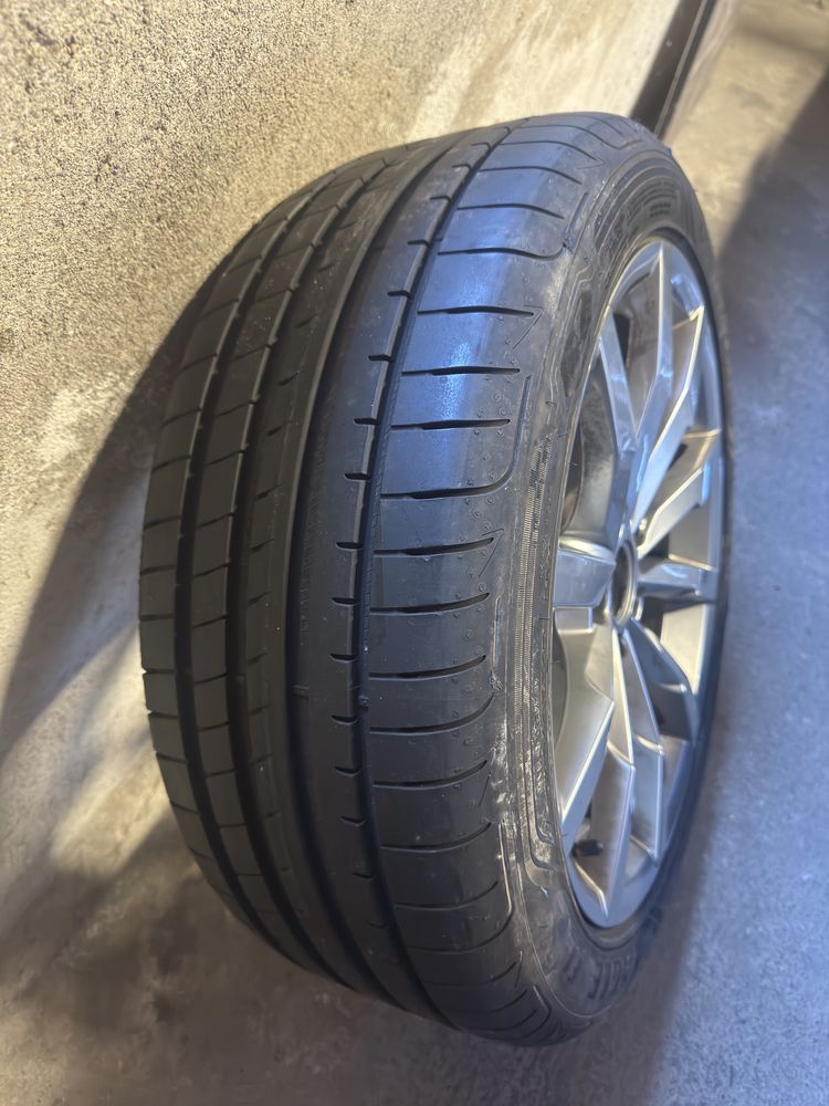 Оригинална джанта Monterrey 5 112 18 от Passat B8