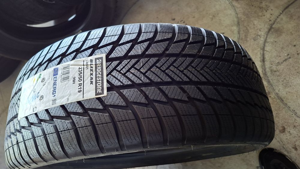 1buc NOU 235 50 R19 Bridgestone iarna M+S cauciuc anvelopa 19