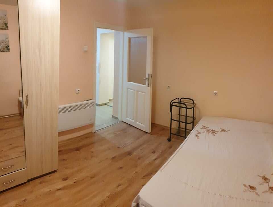 Дава се под наем Двустаен апартамент в Бургас, Възраждане - 68 кв.м за 350 € - Снимка #15