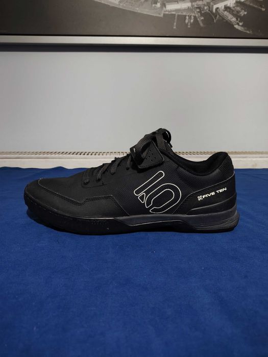 FIVE TEN adidași mtb, cu plăcuțe SPD Shimano, mr. 47, interior 31 cm