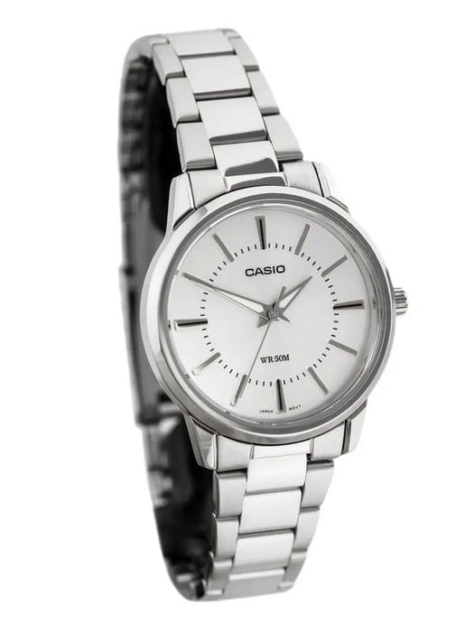 Часы  Casio VR 50M