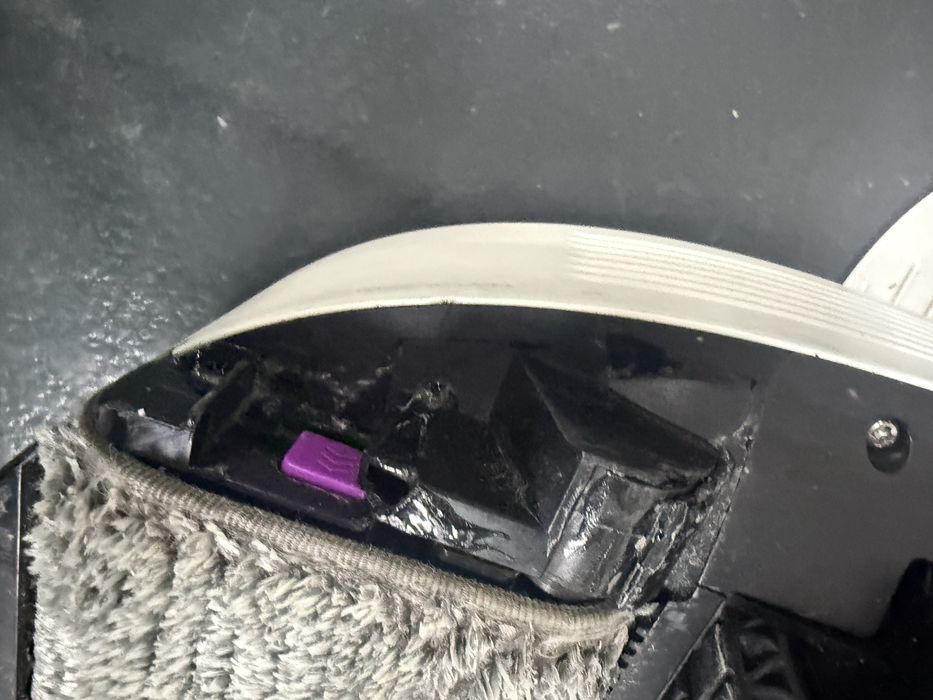 Aspirator robot Eureka J20 Ultra