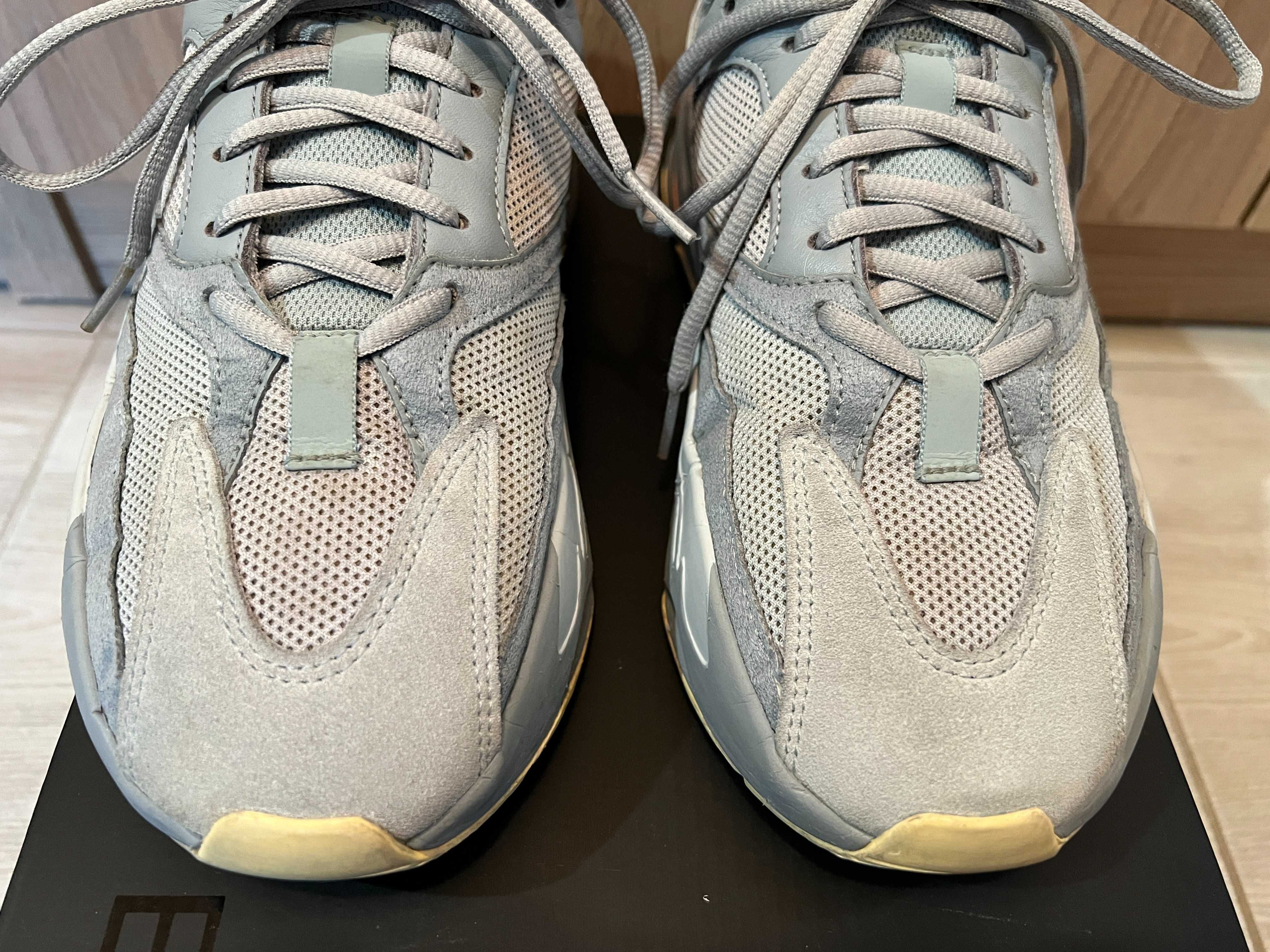 adidas YEEZY 700 мъжки маратонки номер 42,5