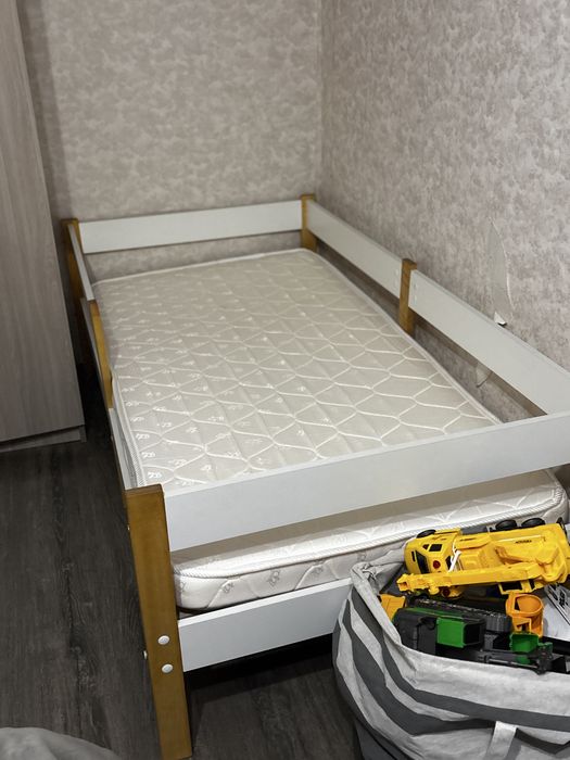 Продам детскую кровать