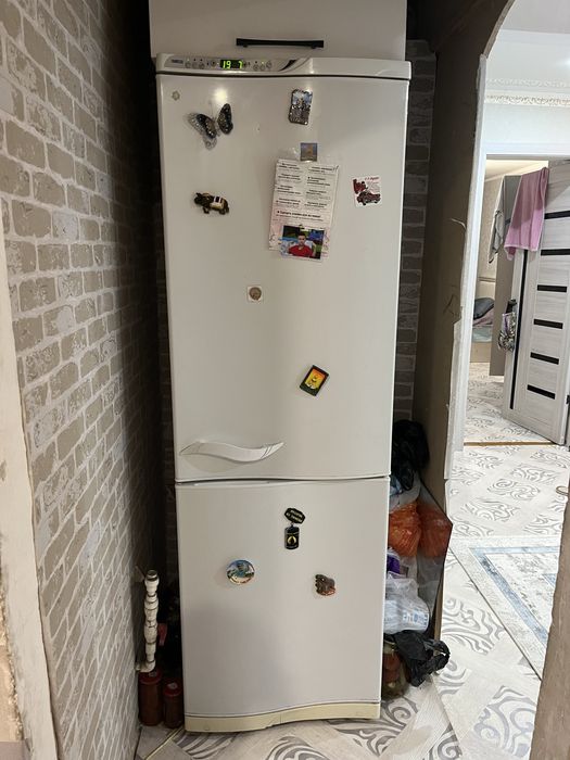 Продаю холодильник