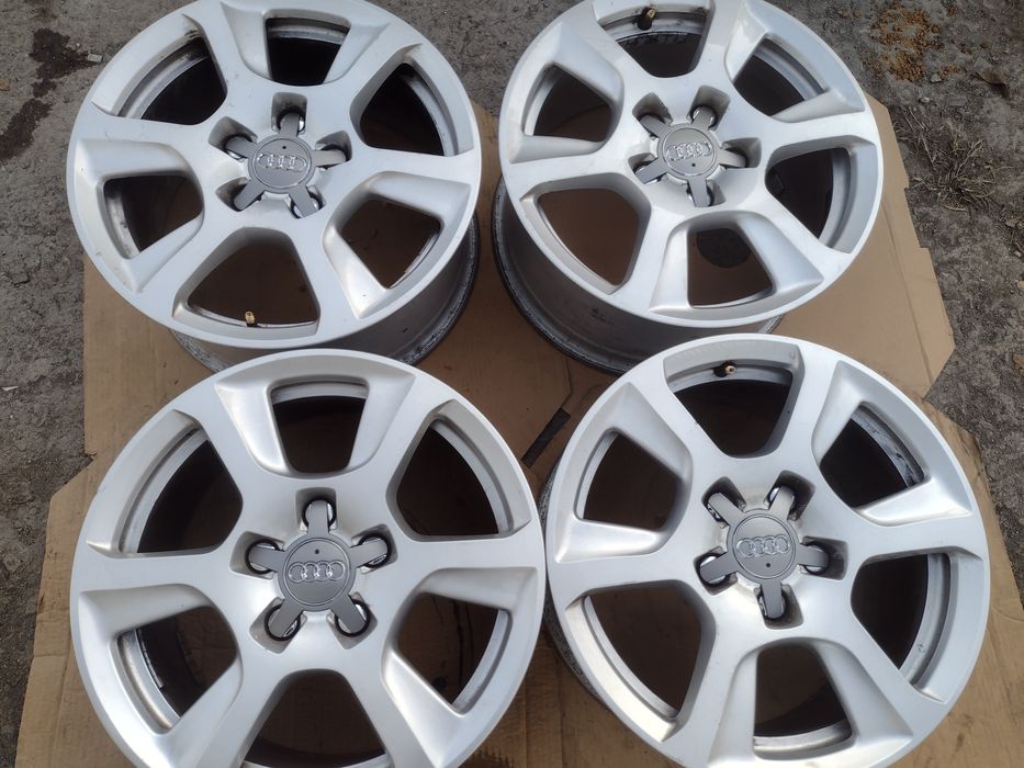 Перфектни 16-5х112 ЕТ45 7.5j Audi A4 B8