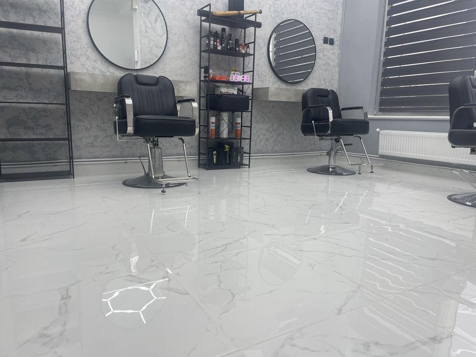 Inchiriez scaun/ post de lucru !!