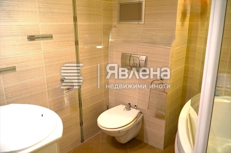 Тристаен апартамент