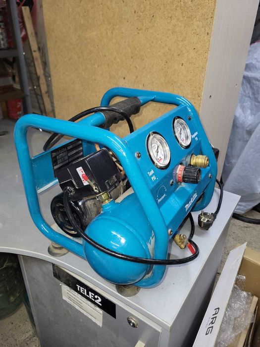 Компрессор MAKITA АС001