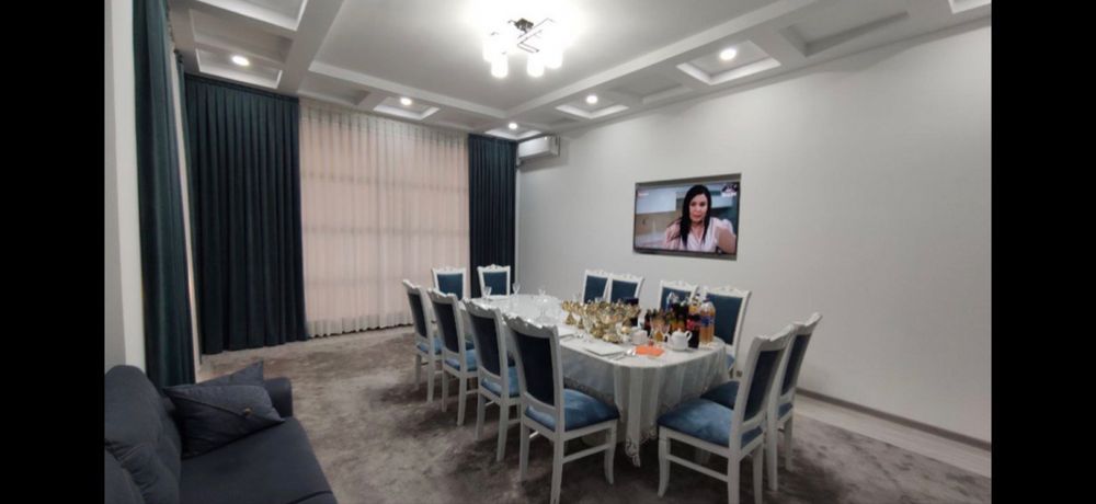 Продаётся дом в центре города