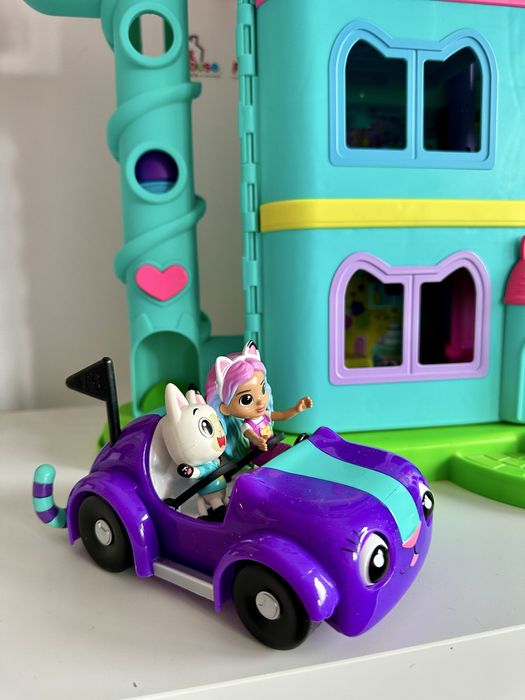 Gabby Dollhouse - Rainbow Limited Edition