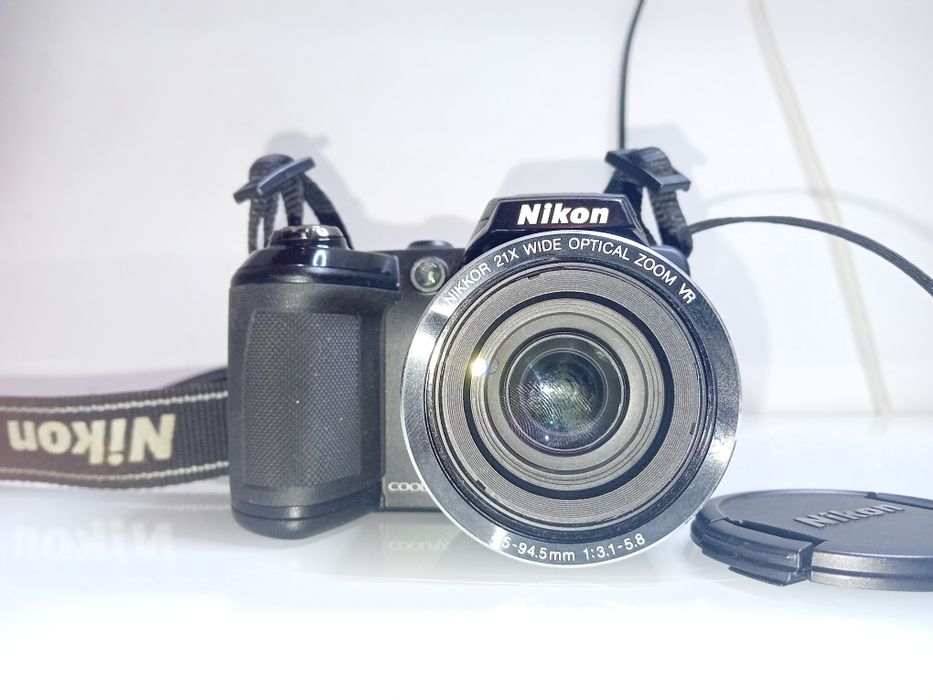 Aparat foto Nikon profesional
