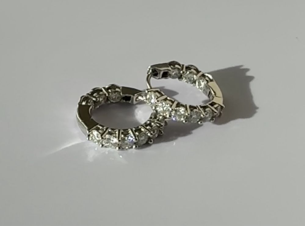 Уникални двойно блестящи обици с лаб. диаманти (moissanite, мойсанити)