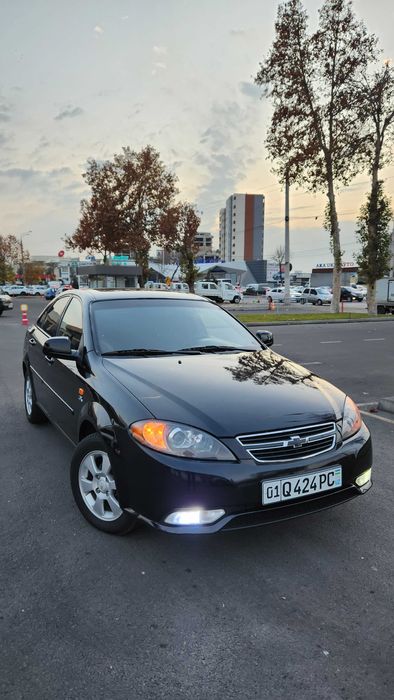 Srochna. LACETTI JENTRA prodayotsya. Chyorniy JENTRA LEGENDA