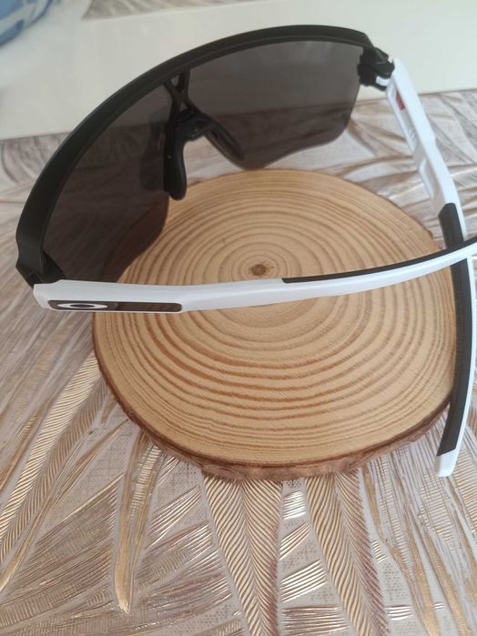 Очила Oakley-Уникални